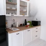 Bella - Business&family - 2 Direkt Neben Schloss, Parkplatz, Smarttv, Netflix, Waschmaschine, 24h Checkin, 71qm, Kingsizebett, Hotelbettwaesche