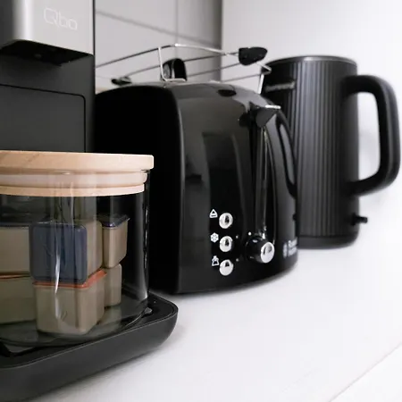 شقة Bella - Business&family - 2 Direkt Neben Schloss, Parkplatz, Smarttv, Netflix, Waschmaschine, 24h Checkin, 71qm, Kingsizebett, Hotelbettwaesche *