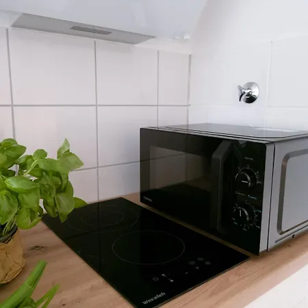 Bella Casa - Business&family - 2 Direkt Neben Schloss, Parkplatz, Smarttv, Netflix, Waschmaschine, 24h Checkin, 71qm, Kingsizebett, Hotelbettwaesche Apartament Ludwigsburg